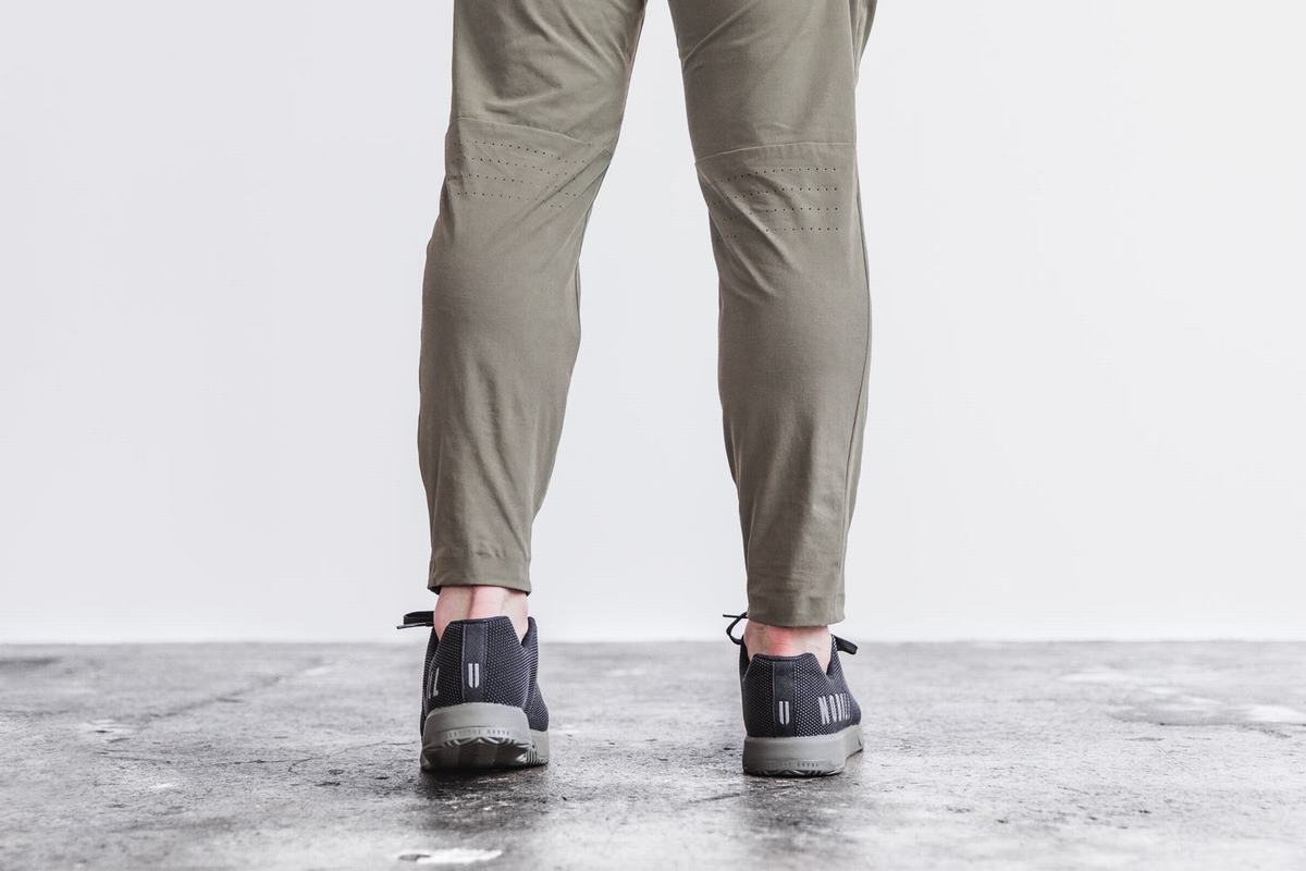 Nobull Lightweight Woven Men's Joggers Green | Australia (TV6182)